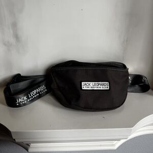 NEW Taylor Swift Jack Leopards Hip Bag